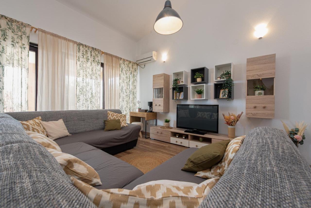 Apartment Tomislav Vir Exterior foto